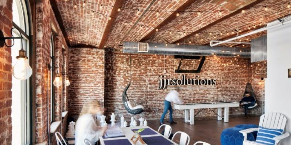 Perez_Park_Lounge-640x433